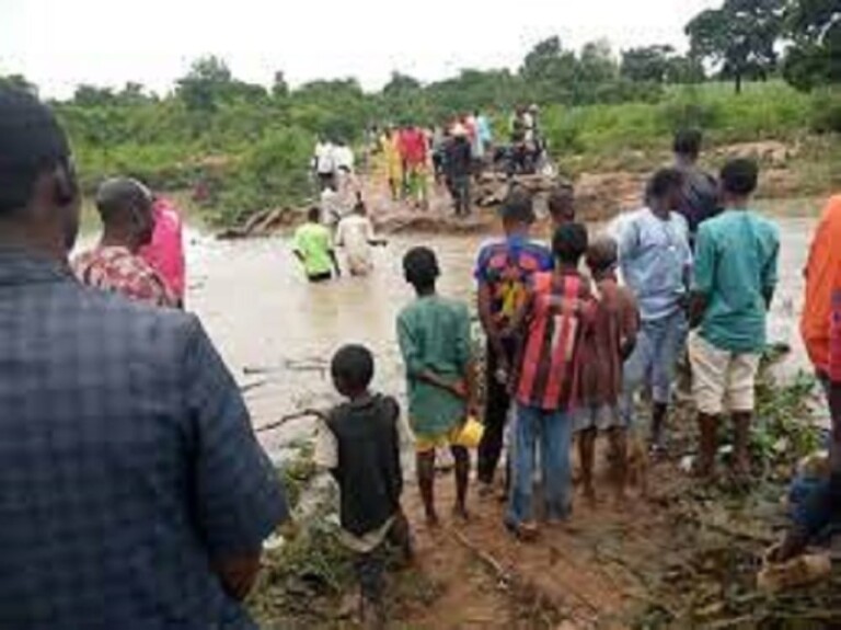 Bénin : Une jeune fille meurt noyée dans une rivière à  Kalalé  (photo)