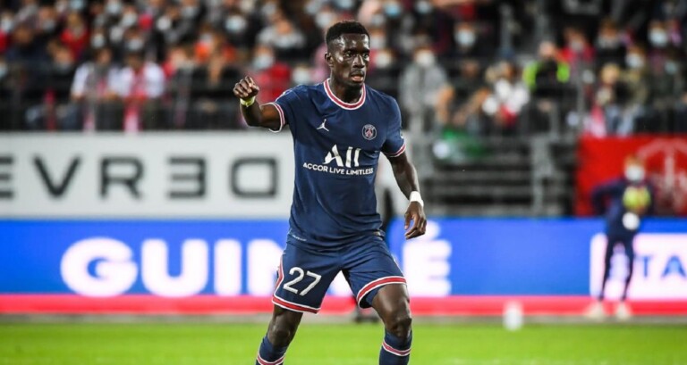 Affaire Idrissa Gueye: des supporters du PSG soutiennent le sénégalais